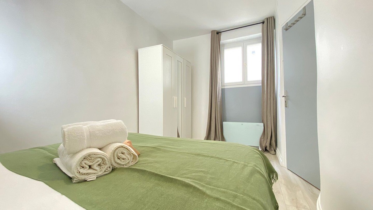 Photo of Bedroom in Quartier de la Salpetriere
