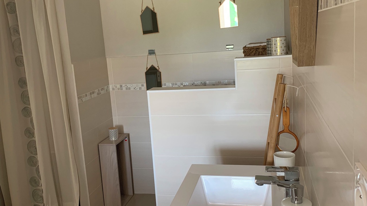 Photo of Bathroom in Froideconche