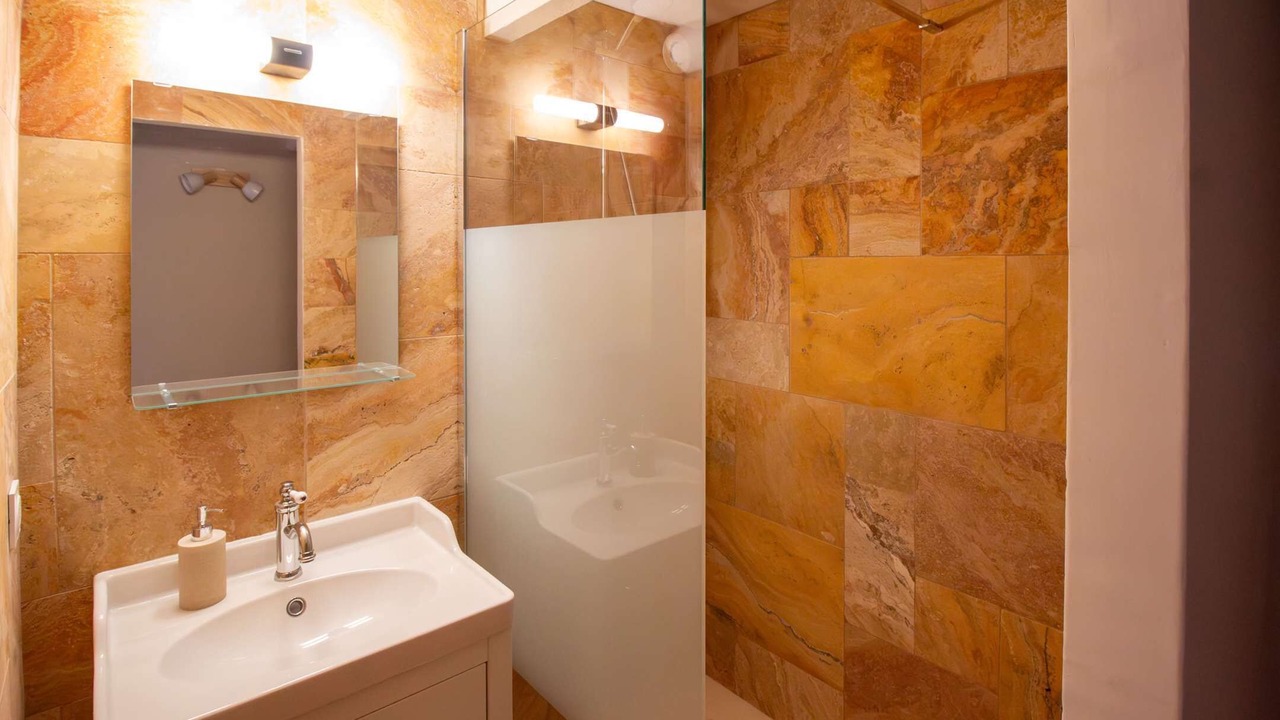 Photo of Bathroom in Mazan