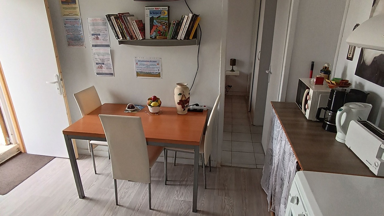 Photo of Kitchen in Chateauneuf-du-Rhone