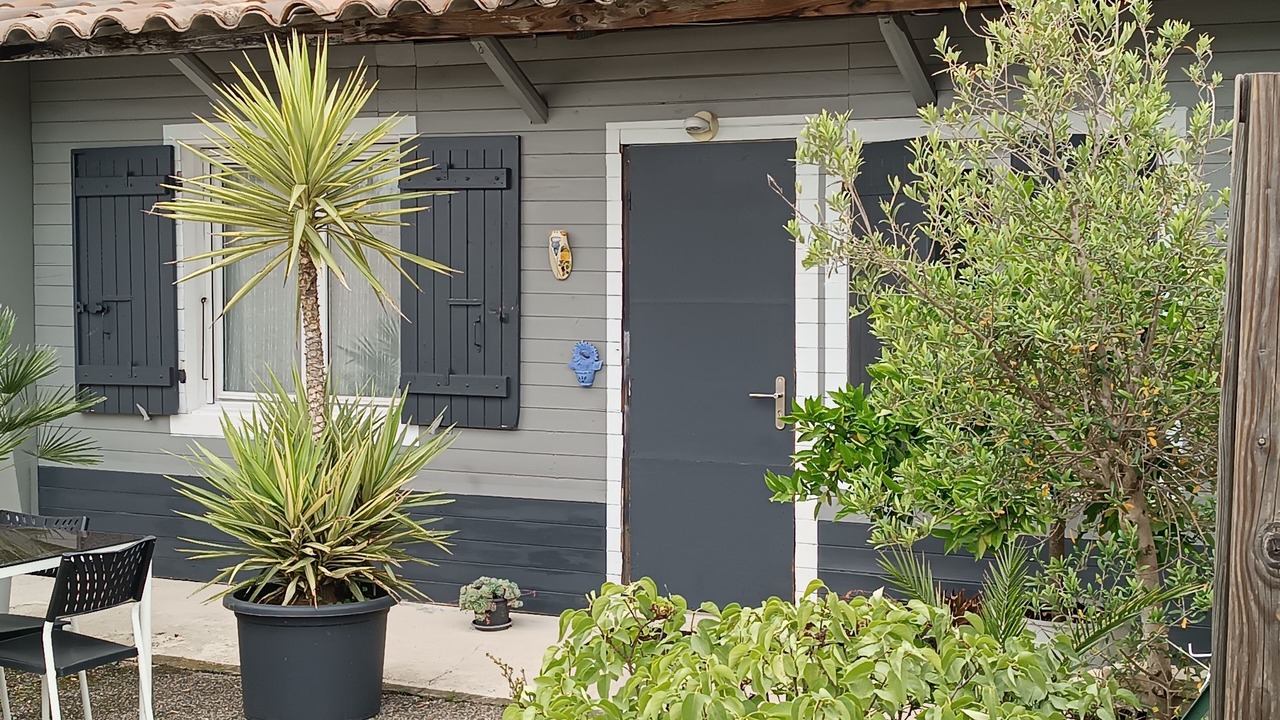 Photo of Patio Balcony in Chateauneuf-du-Rhone