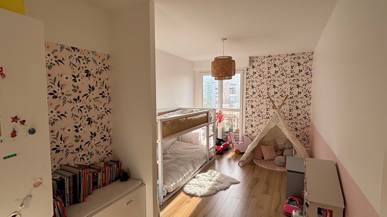 Photo of Bedroom in Combat