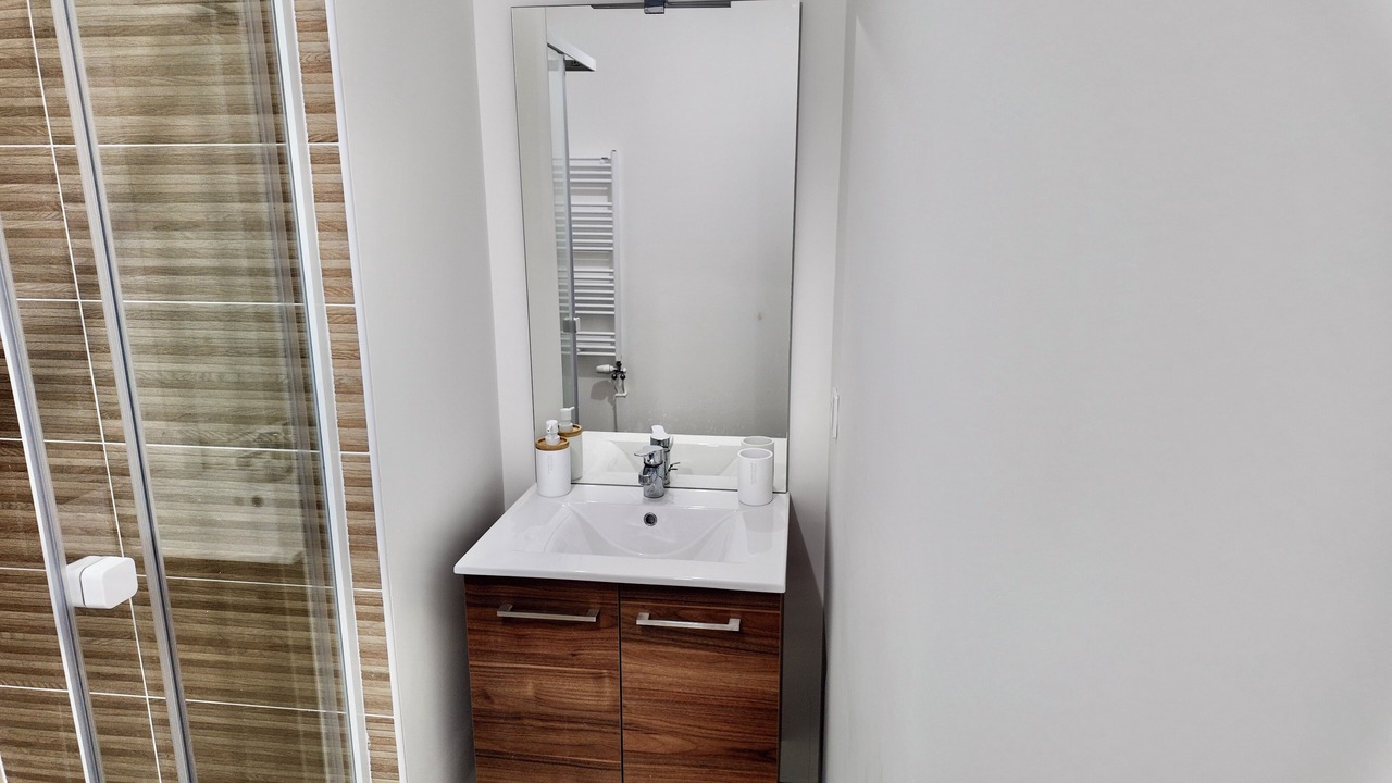 Photo of Bathroom in Rungis