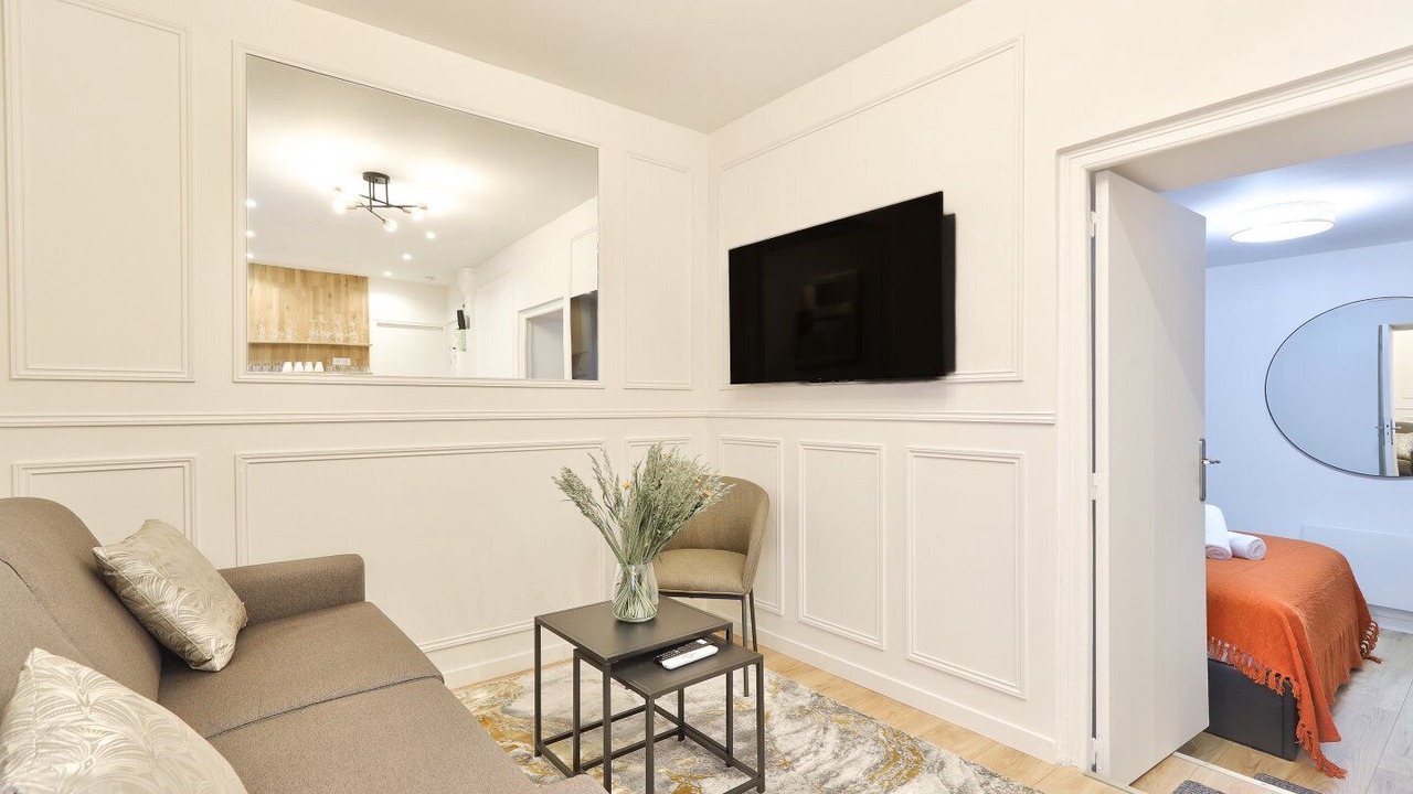 Photo of Bedroom in 13th Arrondissement