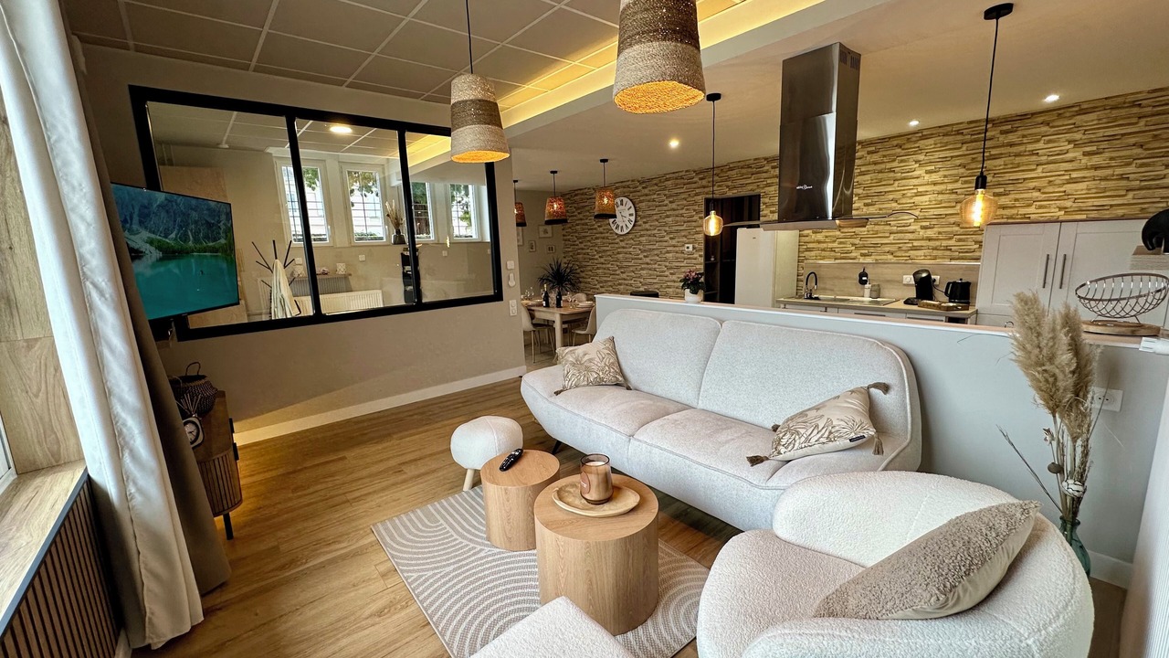 Photo of Livingroom in Gray