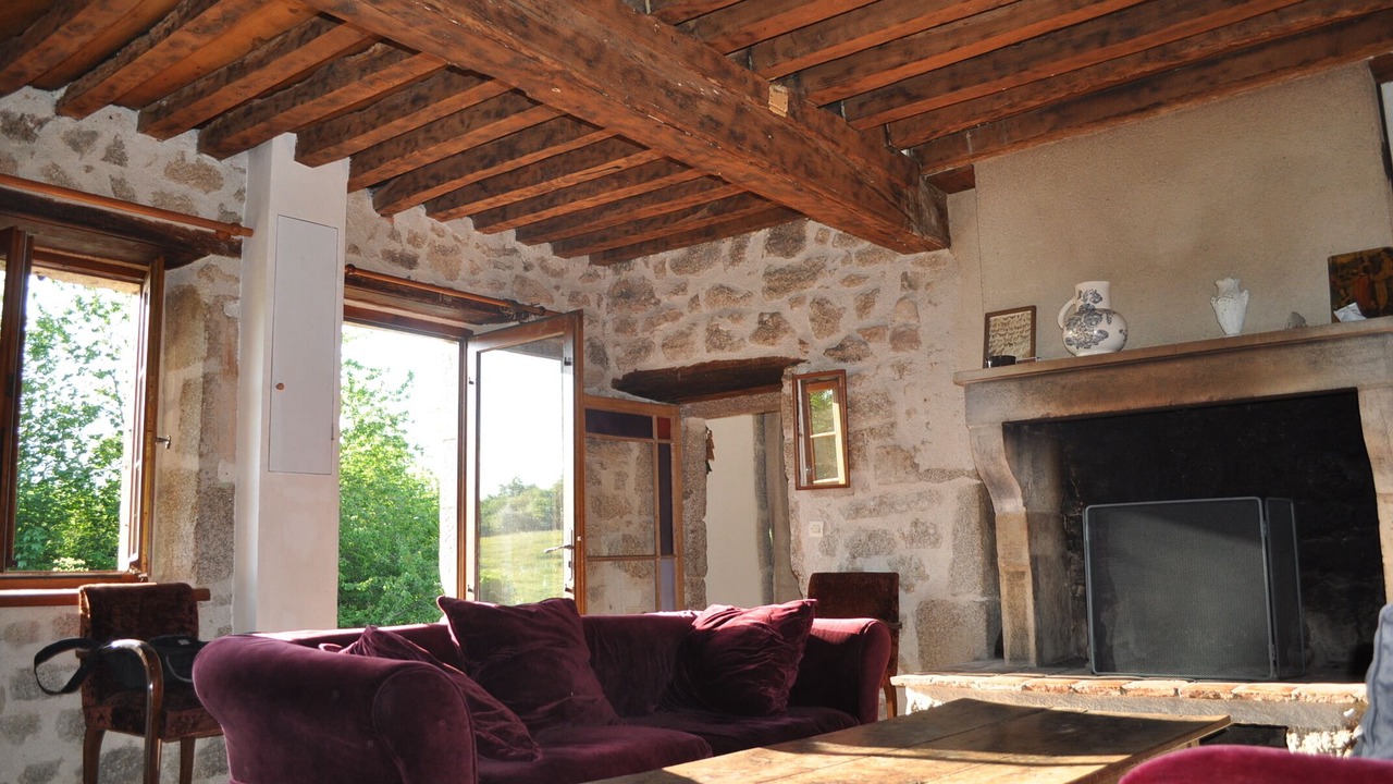 Photo of Livingroom in Lormes