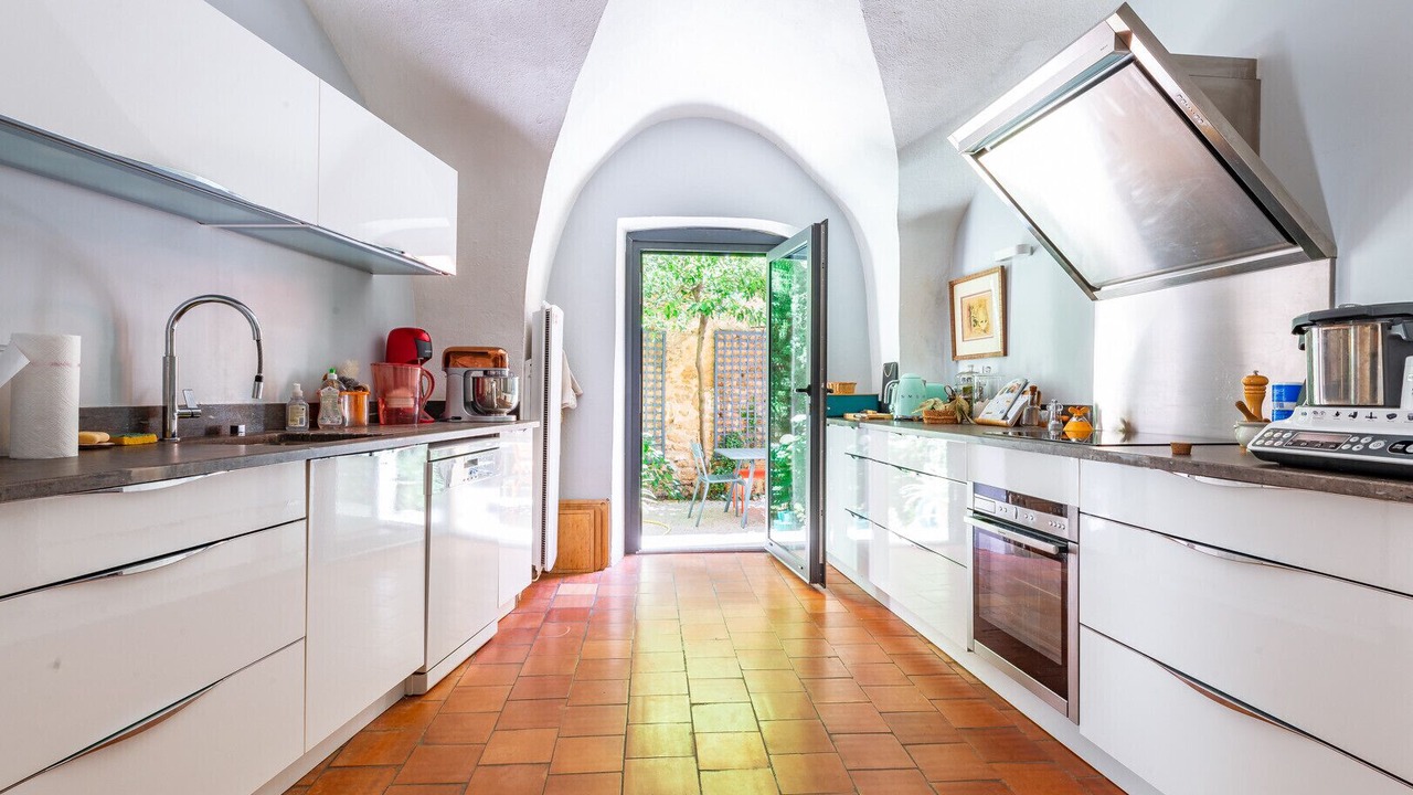 Photo of Kitchen in Suze-la-Rousse
