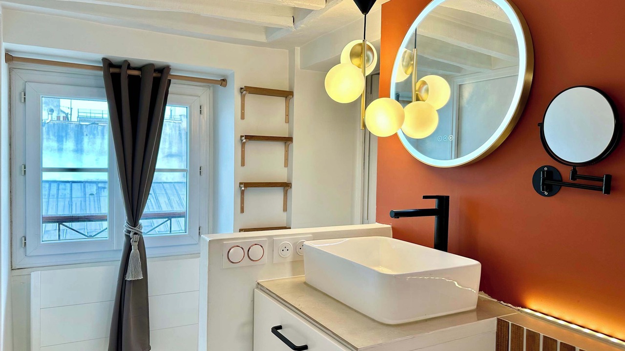 Photo of Bathroom in Quartier de la Porte-Saint-Denis