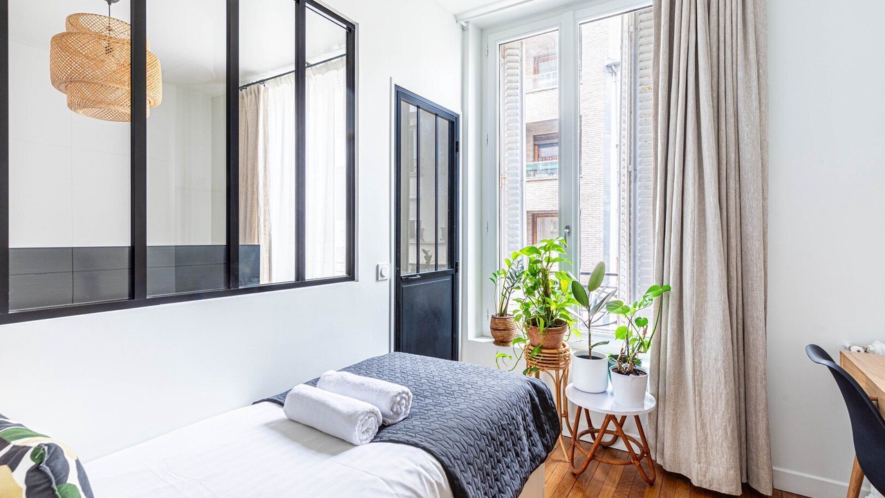 Photo of Bedroom in Saint-Fargeau