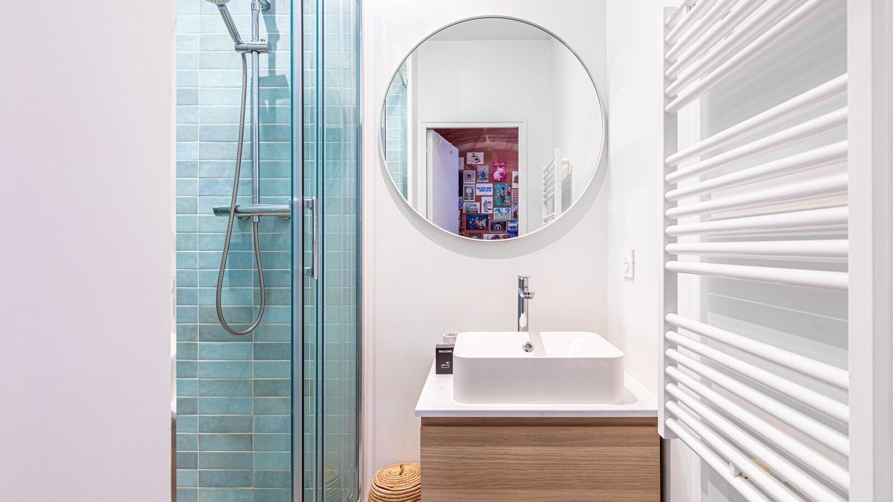 Photo of Bathroom in Saint-Fargeau