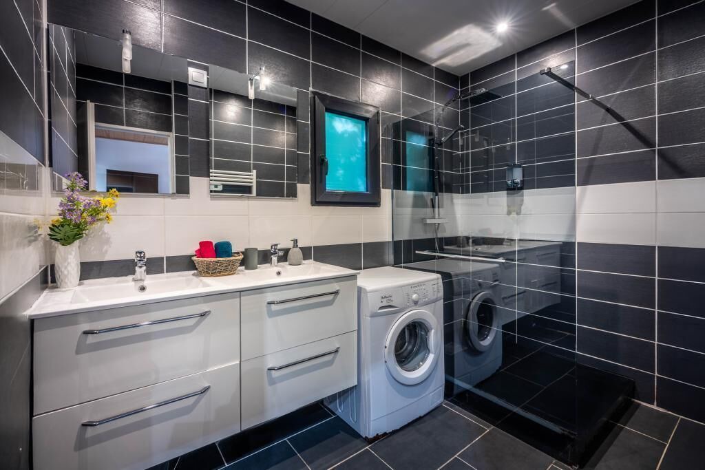 Photo of Bathroom in Renauvoid