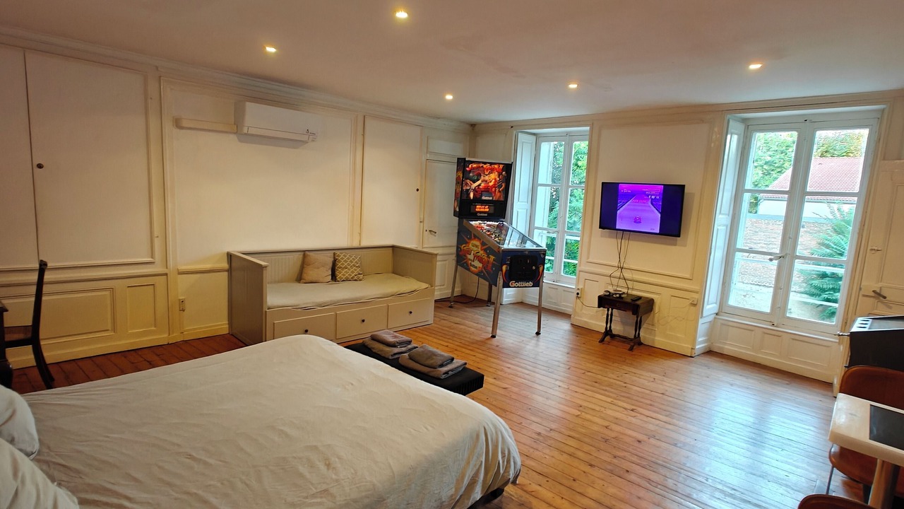 Photo of Bedroom in Seurre