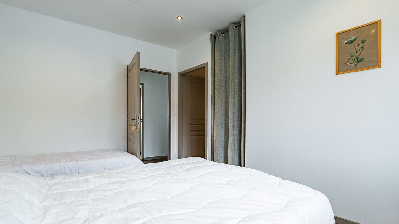 Photo of Bedroom in Presles