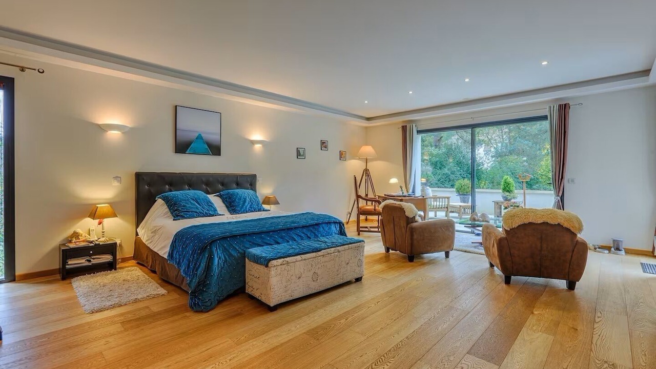 Photo of Bedroom in Chevreuse