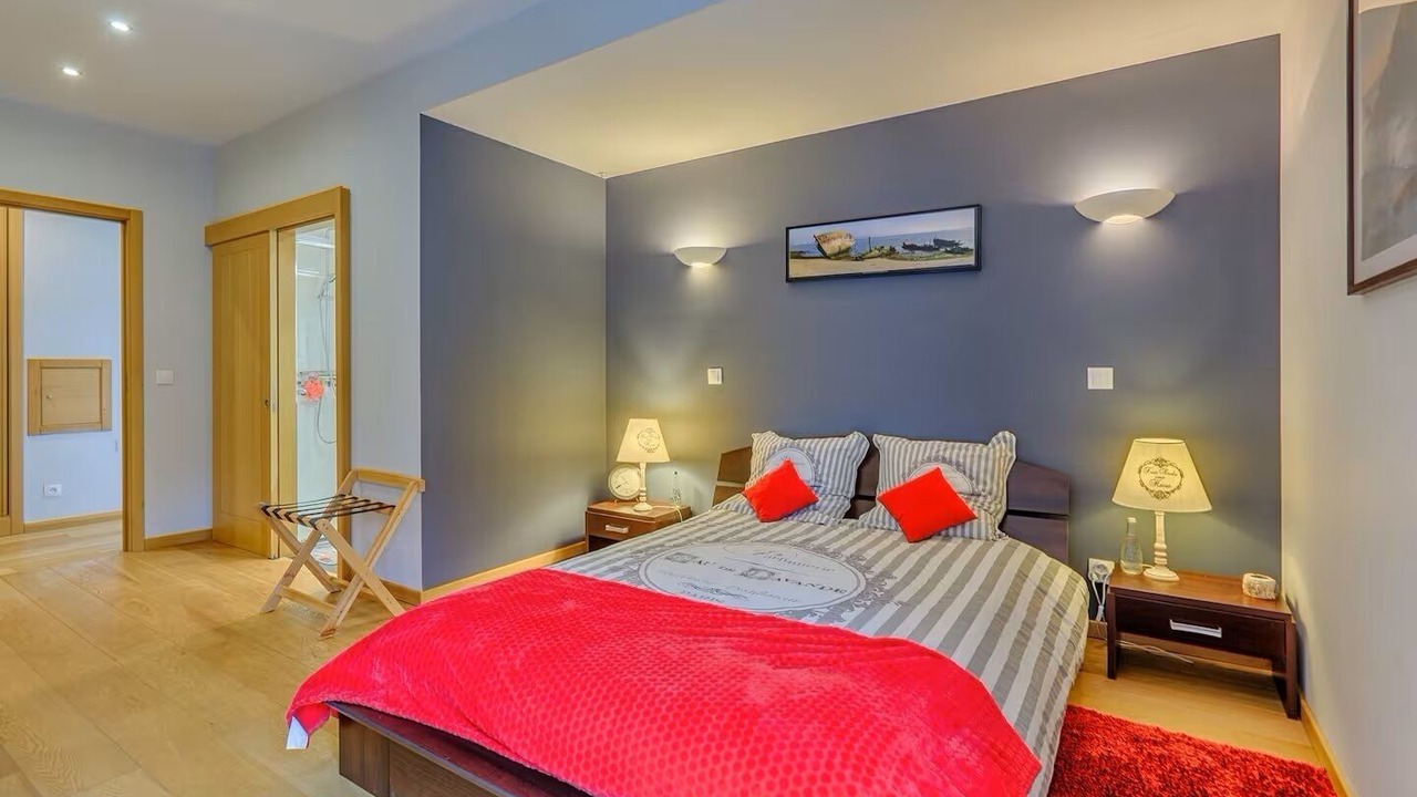Photo of Bedroom in Chevreuse
