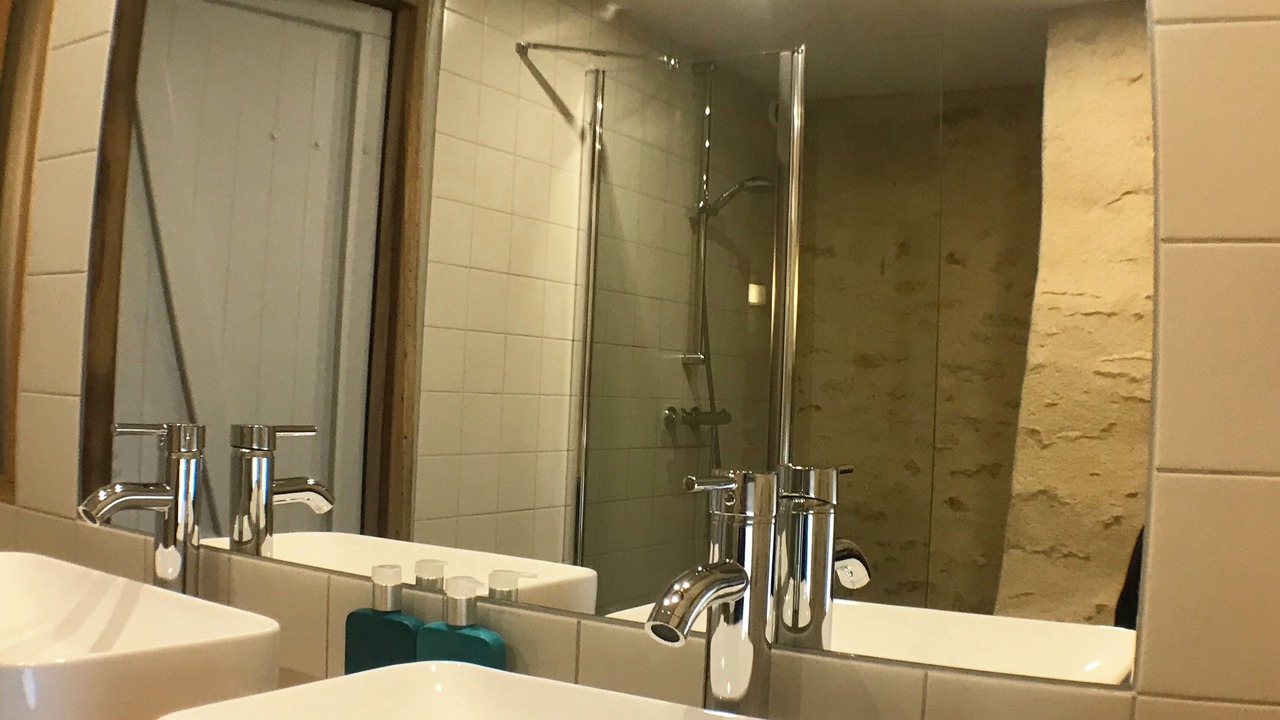 Photo of Bathroom in Fontenay-pres-Vezelay