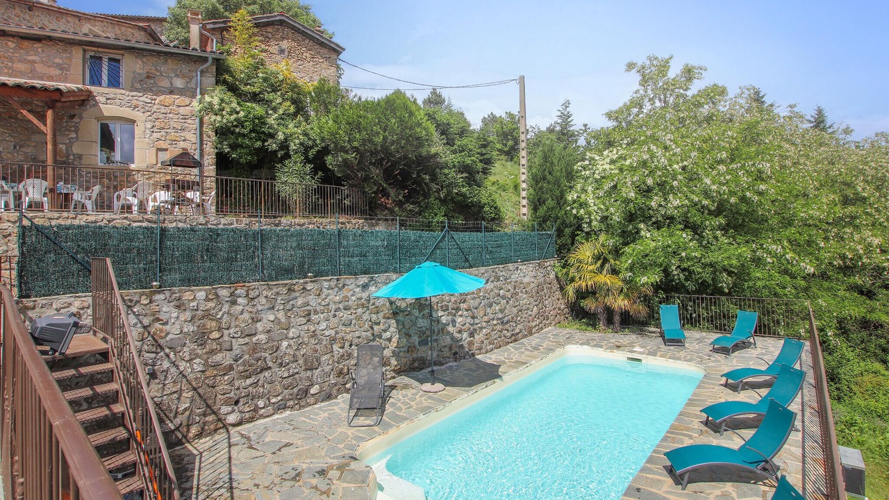 Photo of Outdoor in Pont-de-Labeaume