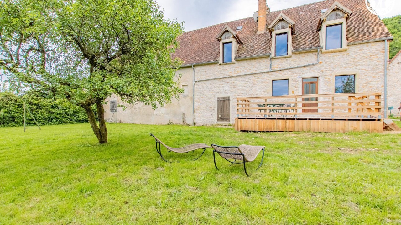 Photo of Patio Balcony in Saint-Gengoux-le-National
