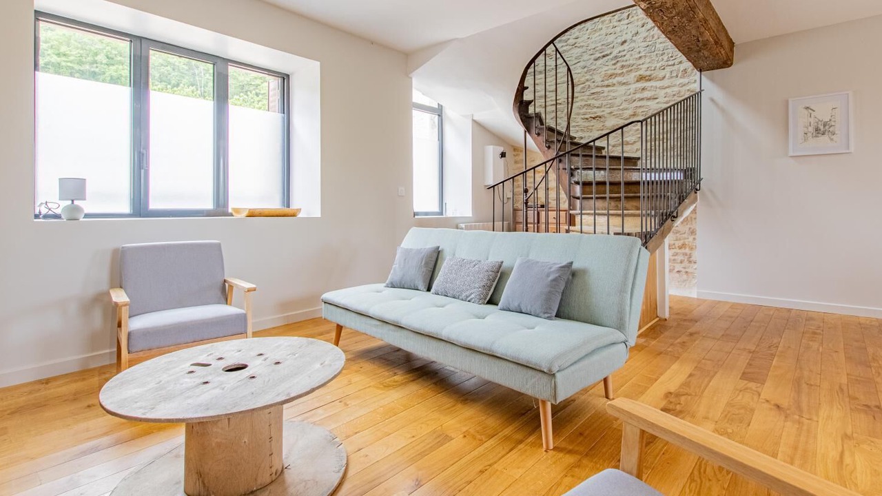 Photo of Livingroom in Saint-Gengoux-le-National