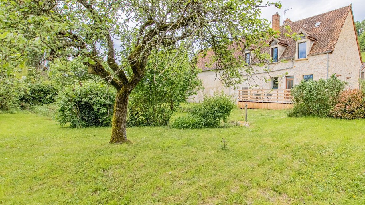 Photo of Outdoor in Saint-Gengoux-le-National