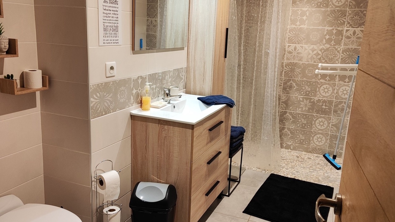 Photo of Bathroom in Chaux-Champagny
