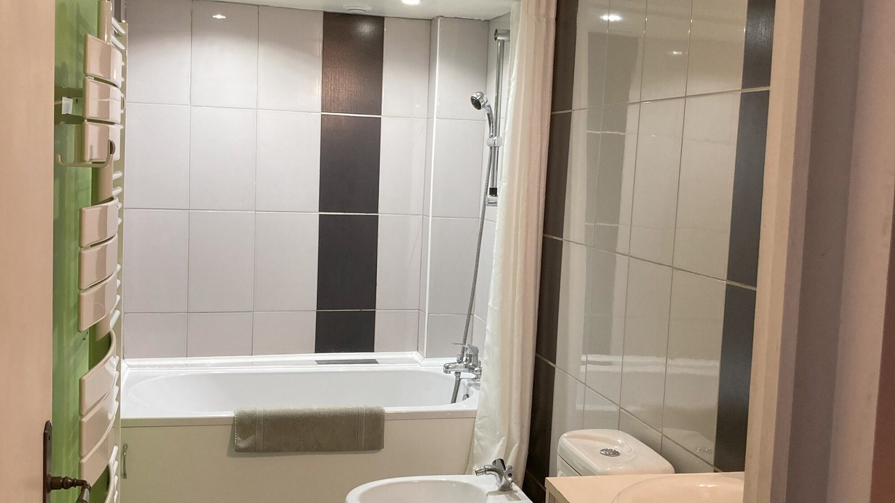 Photo of Bathroom in Flety