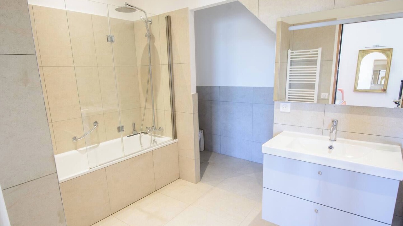 Photo of Bathroom in Etoile-sur-Rhone