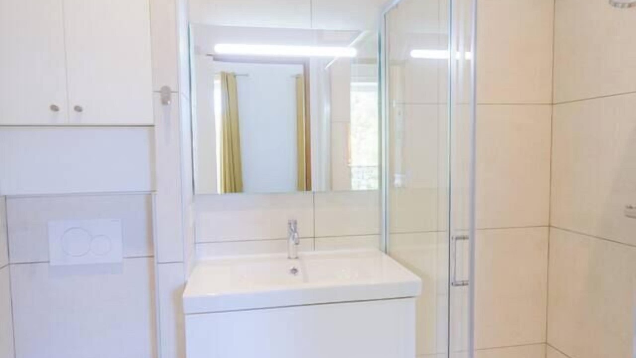 Photo of Bathroom in Etoile-sur-Rhone