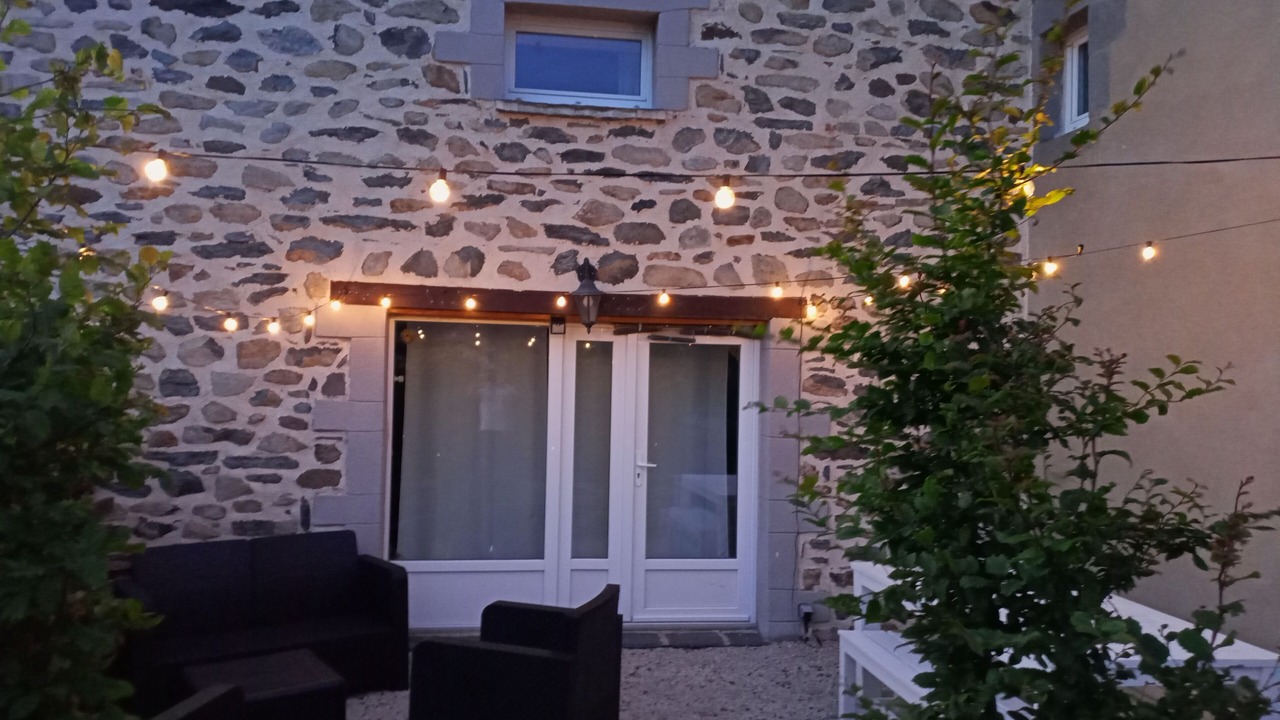 Photo of Patio Balcony in Fay-sur-Lignon