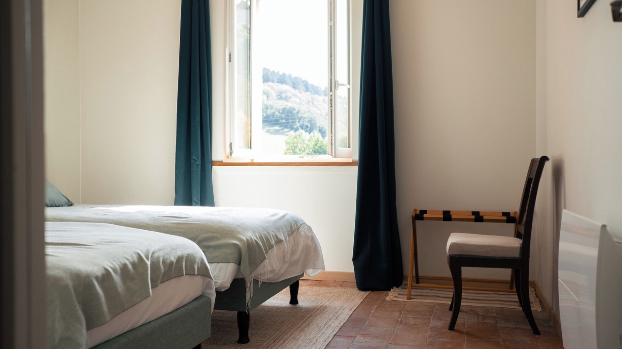 Photo of Bedroom in Larochemillay