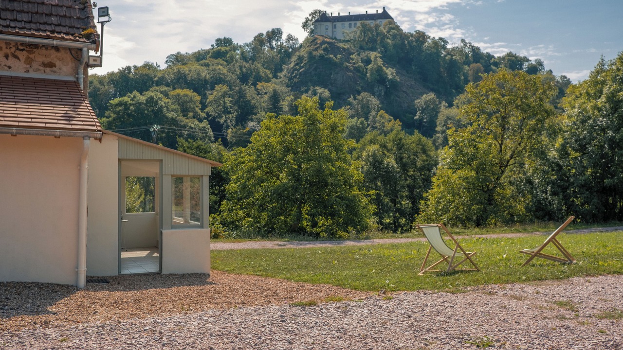 Photo of Outdoor in Larochemillay