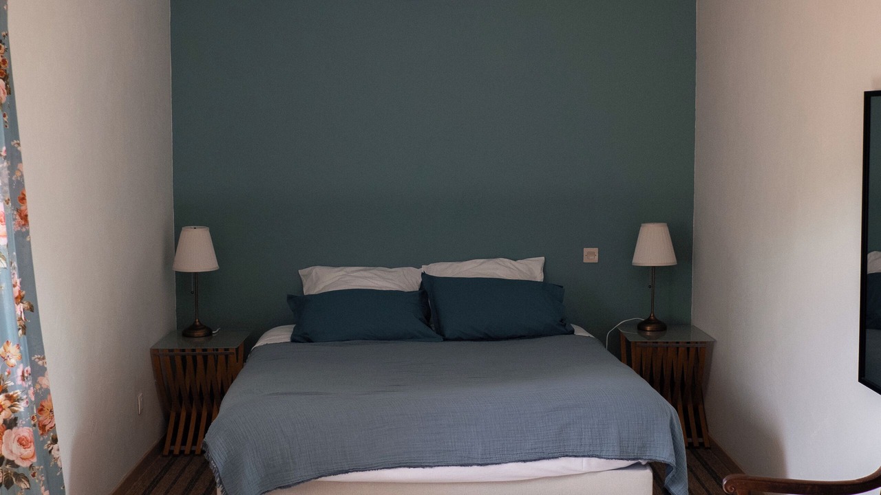 Photo of Bedroom in Larochemillay