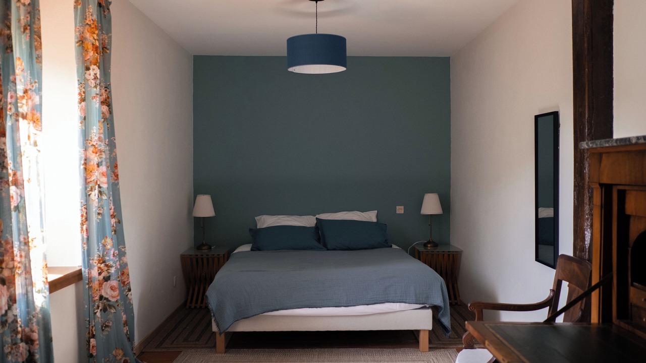 Photo of Bedroom in Larochemillay