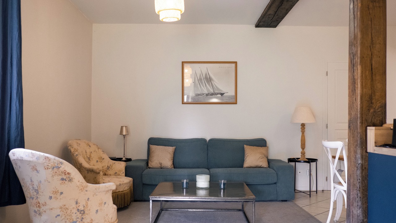 Photo of Livingroom in Larochemillay
