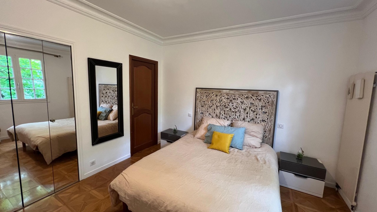 Photo of Bedroom in L'Hay-les-Roses