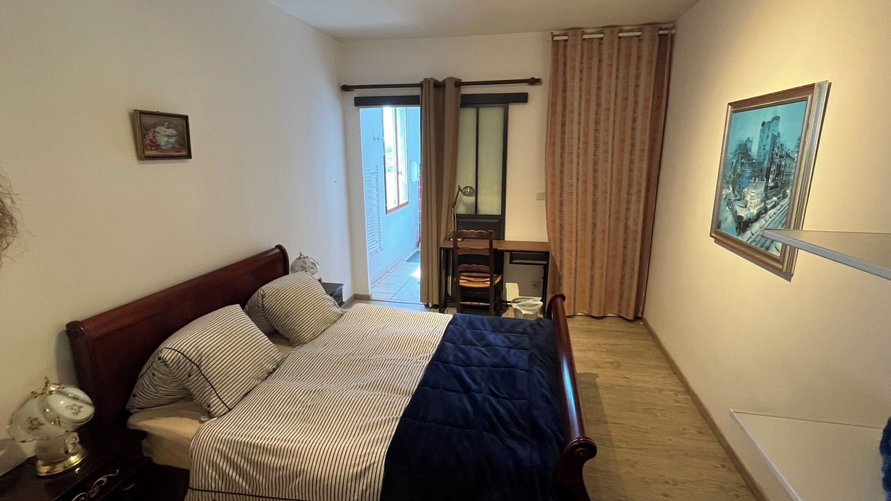 Photo of Bedroom in Cormatin