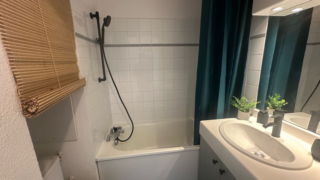 Photo of Bathroom in Gieres