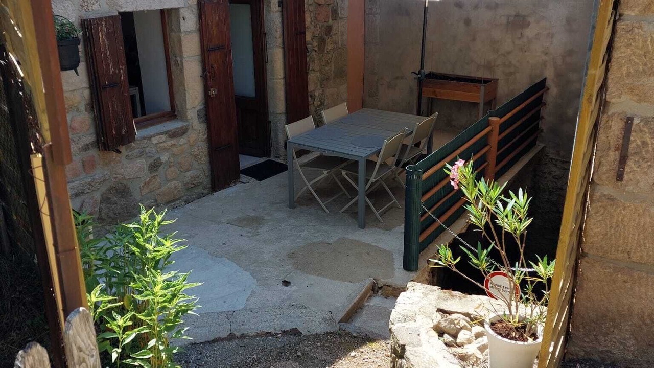 Photo of Outdoor in Saint-Julien-Labrousse