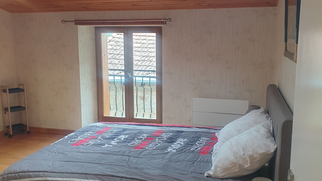 Photo of Bedroom in Saint-Julien-Labrousse
