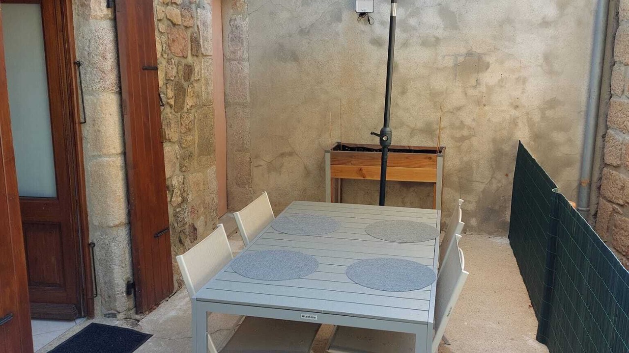 Photo of Outdoor in Saint-Julien-Labrousse