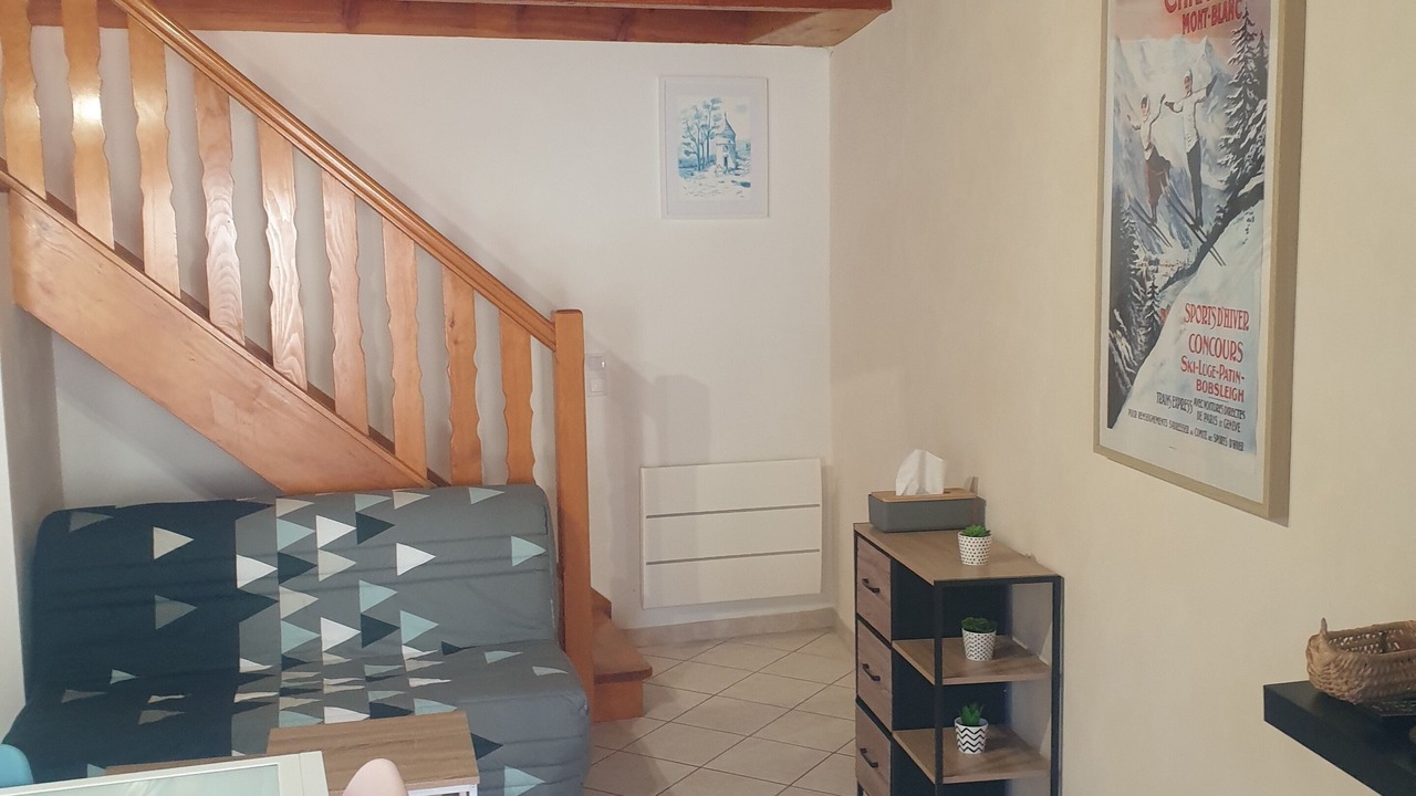 Photo of Livingroom in Saint-Julien-Labrousse