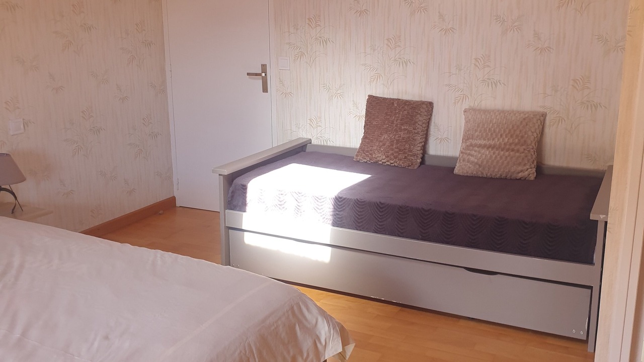 Photo of Bedroom in Saint-Julien-Labrousse