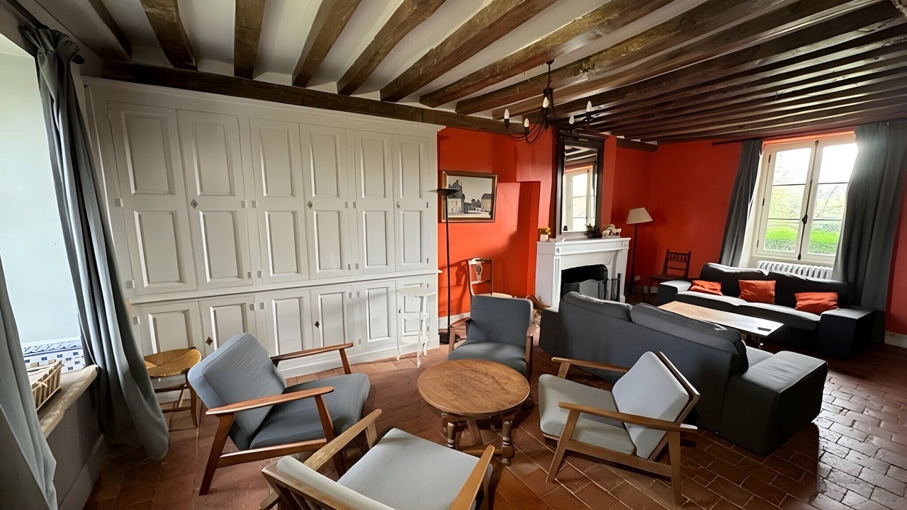 Photo of Livingroom in Vault-de-Lugny