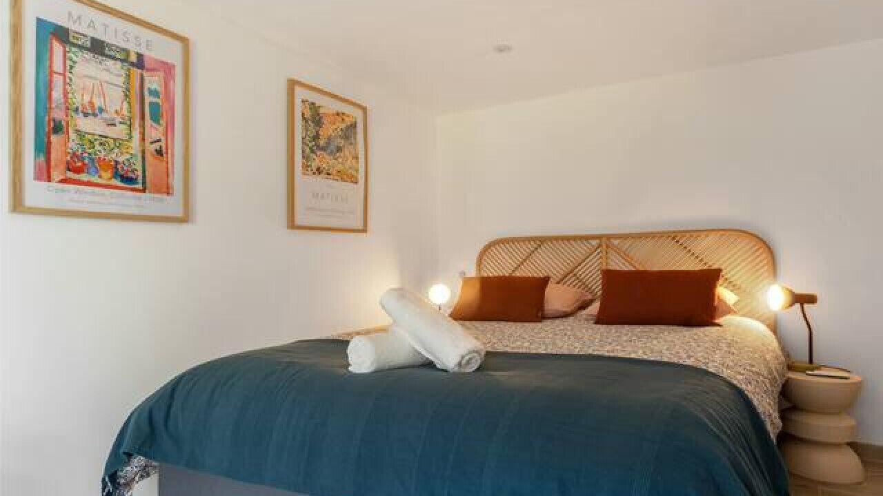 Photo of Bedroom in Republique
