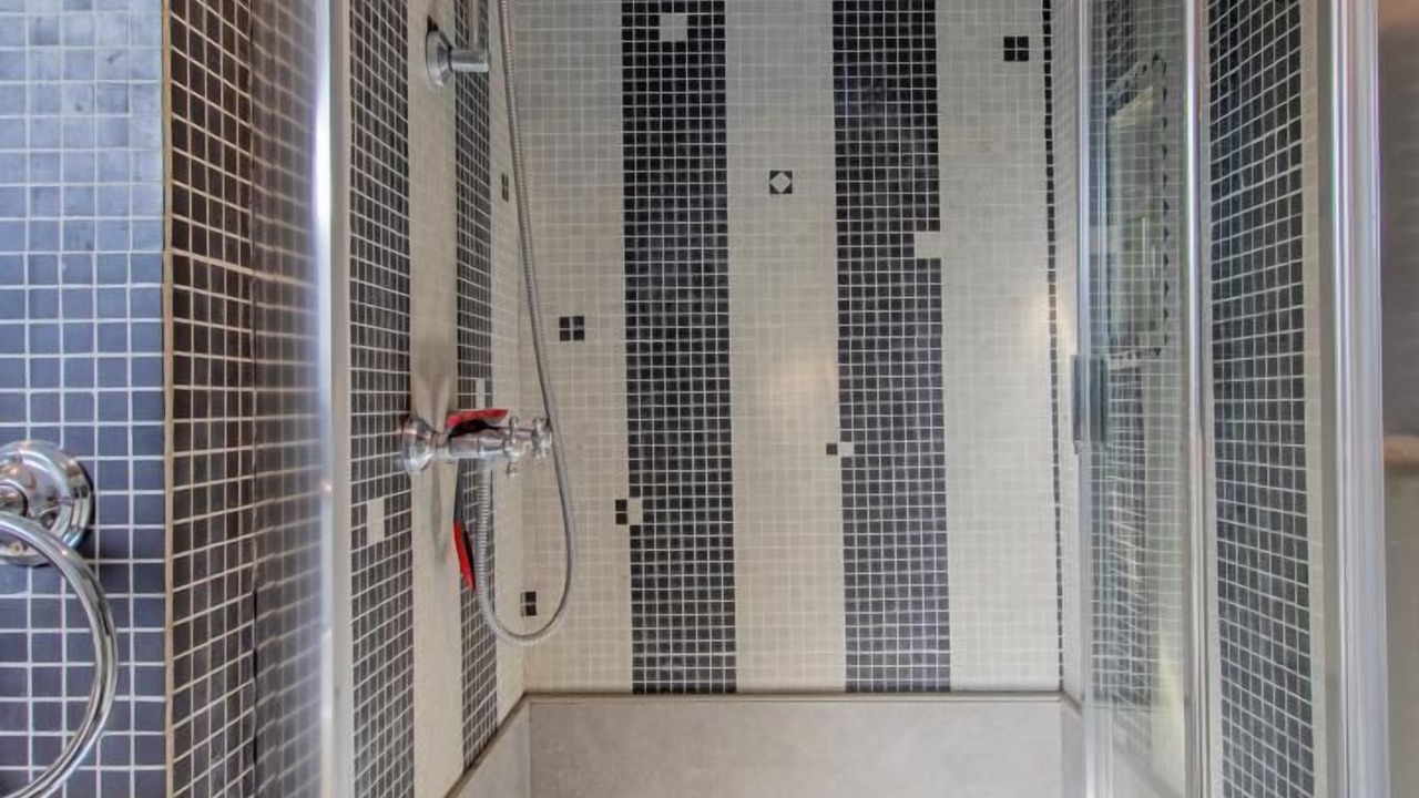 Photo of Bathroom in Gourdon