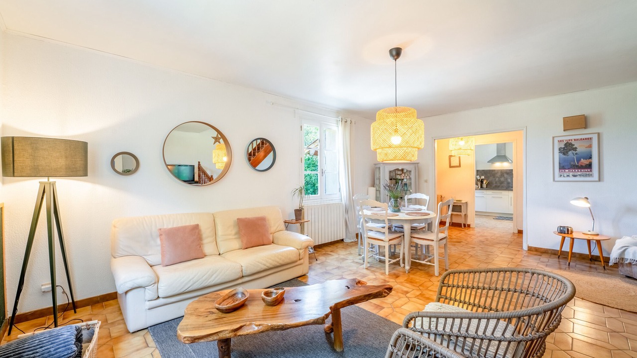 Photo of Livingroom in Methamis