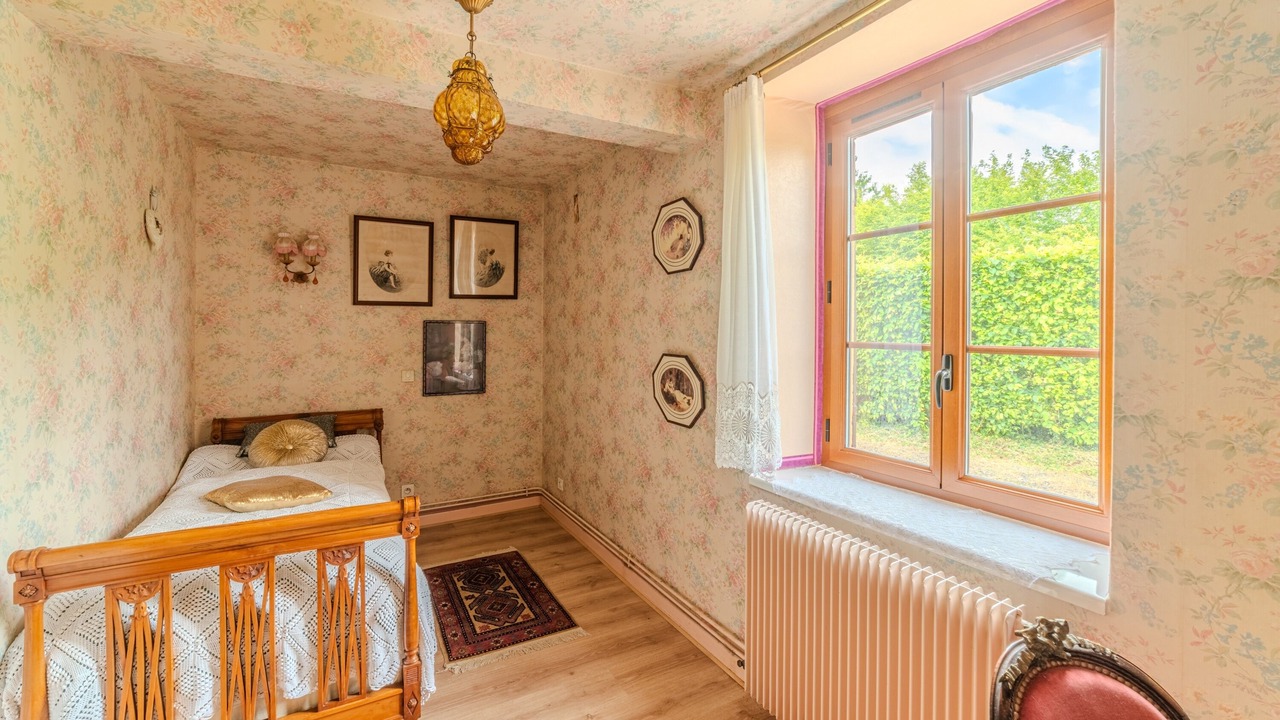 Photo of Bedroom in Gueugnon
