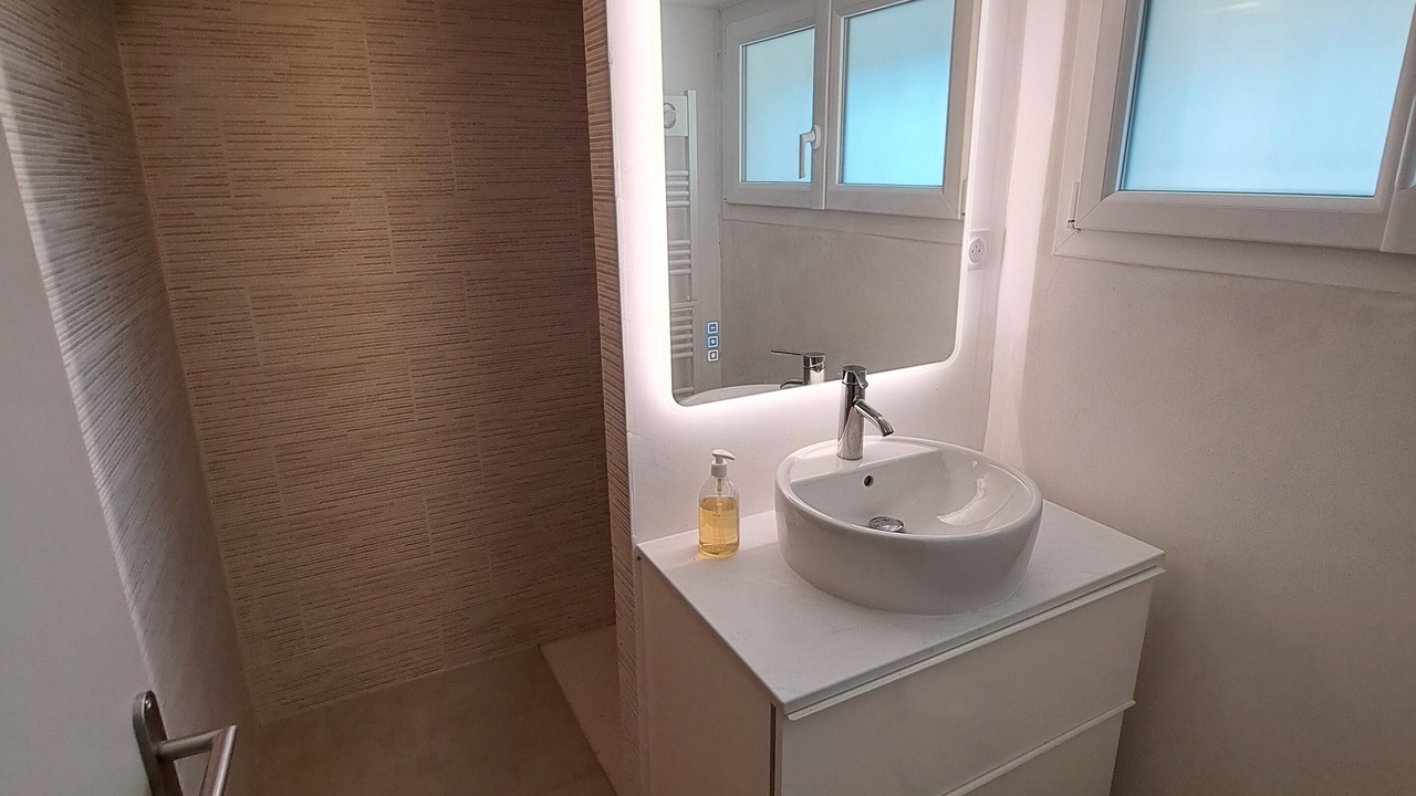 Photo of Bathroom in Buis-les-Baronnies