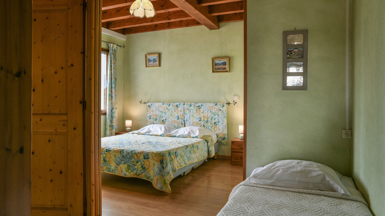 Photo of Bedroom in Yenne