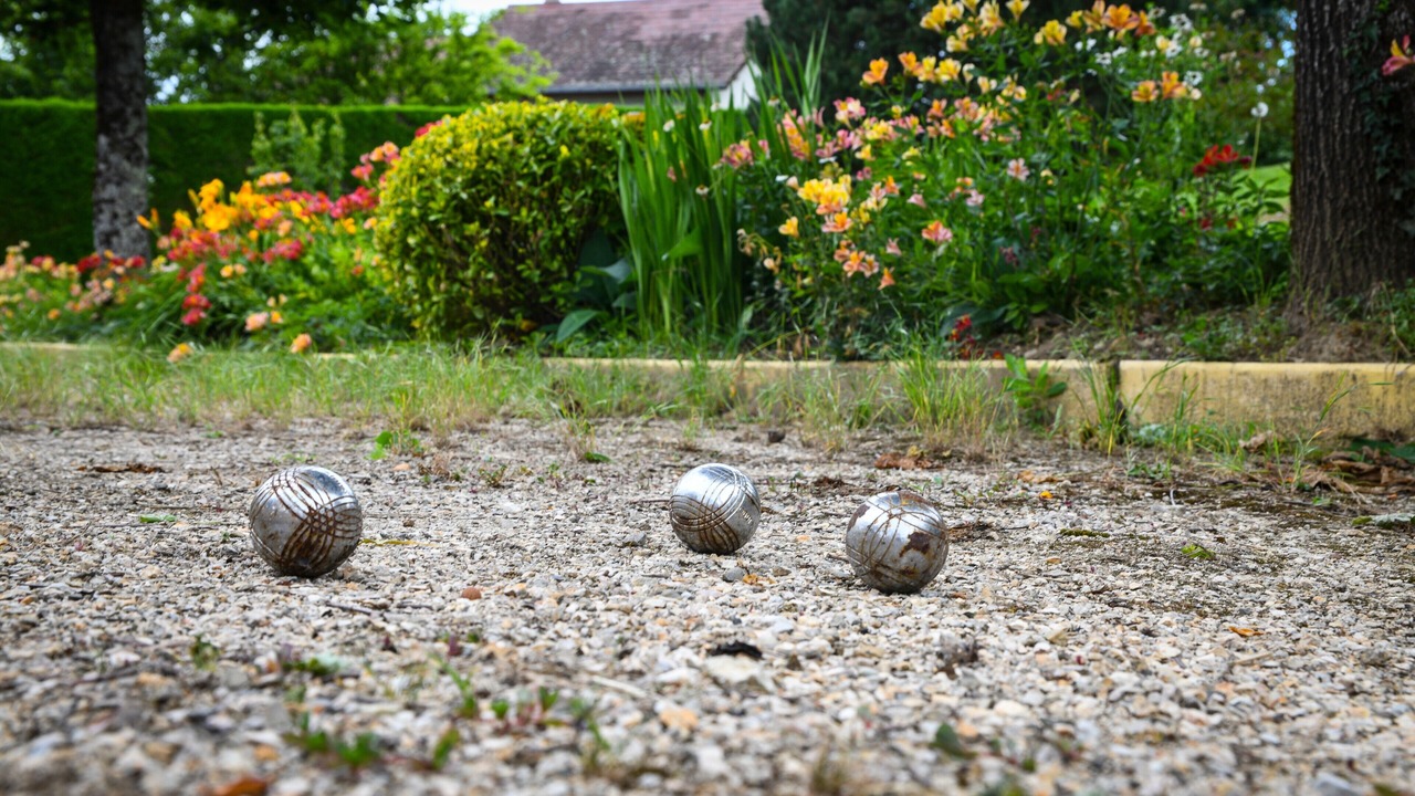 Photo of Outdoor in Yenne
